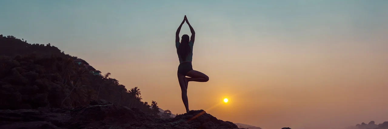 Yoga_pose_sillhouette_WIDE.jpg