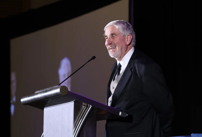 George Manthy accepts the Ferd. J. Kiesel Memorial Distinguished Service Award.