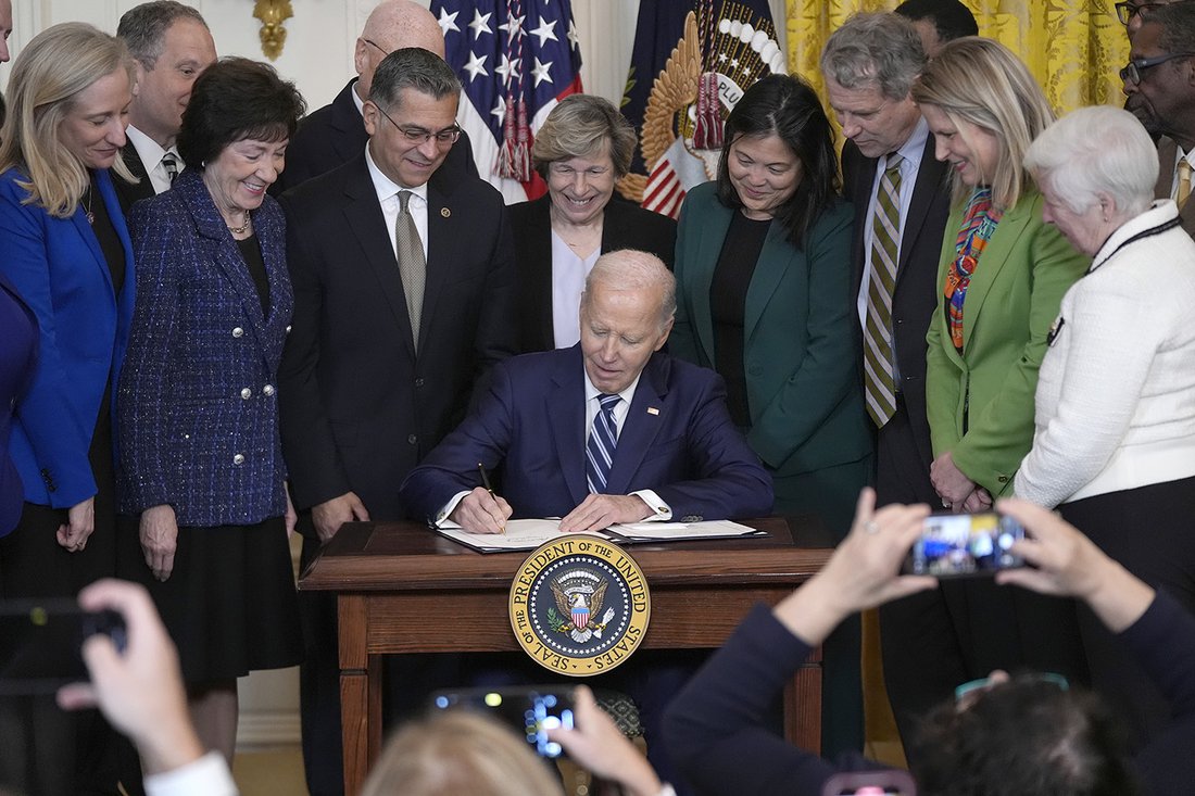 Biden_SS_Fairness_Act_Signing.jpg