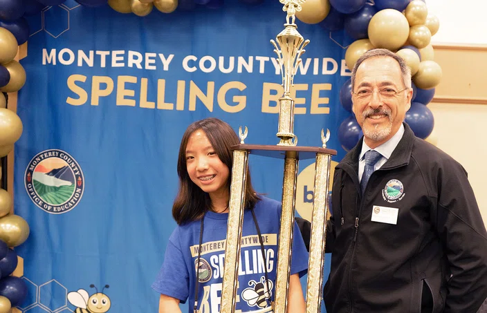 Monterey_Bee_1.jpg