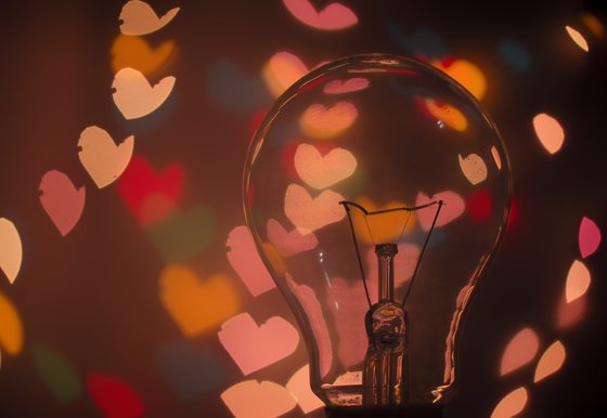 Hearts_Lightbulb.jpg