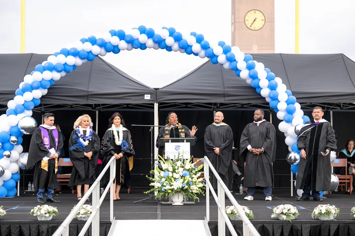 img_6-12-23_VISTA-PATHWAY-GRAD-203.jpg