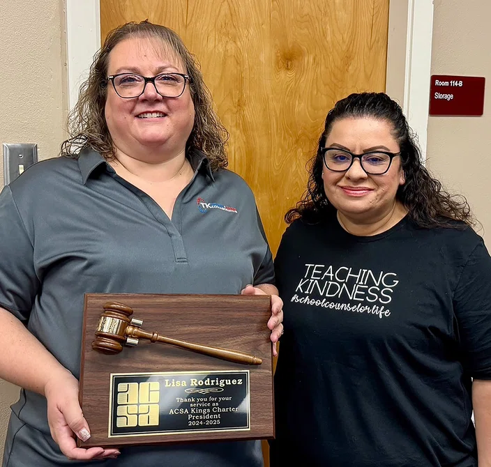 AOY_Rodriguez_Lisa_and_Maria_President_Plaque.jpg