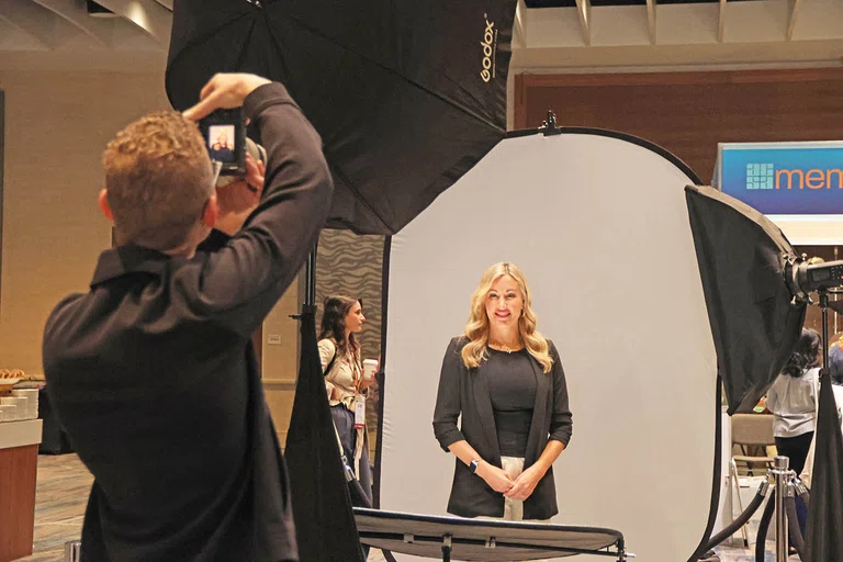 Complimentary professional headshots were offered by Ohana Student Services.