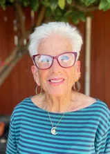 Charlotte_Lerchenmuller_headshot.jpg